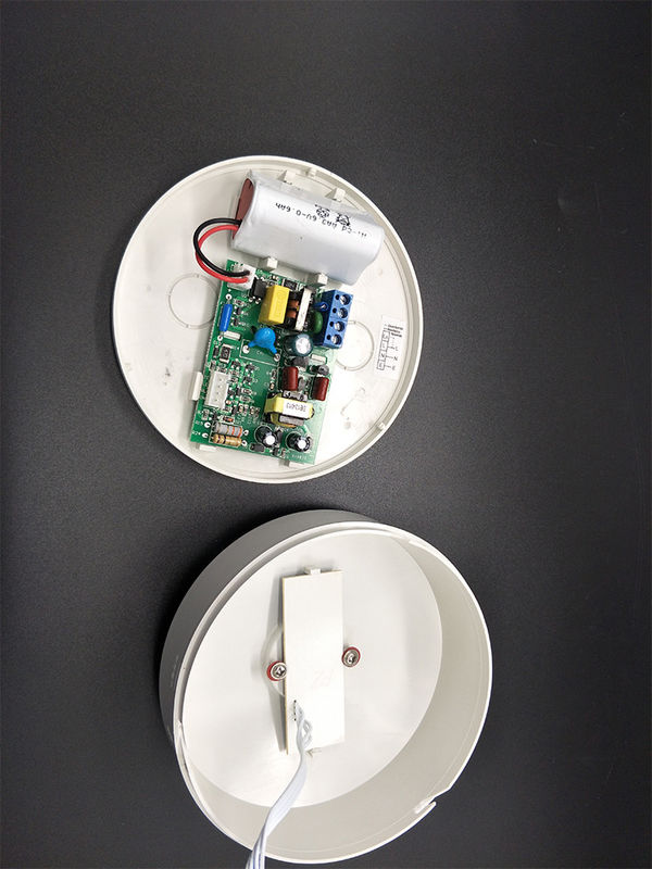 220V 240V перезаряжаемое светодиодное аварийное освещение с 5 шт. Ni-Cd аккумуляторов 3.6V 0.6Ah L114N